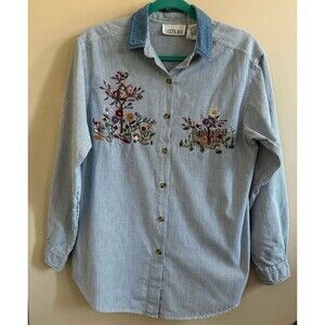 Casey & Max Women’s Medium Long Sleeve Blouse Vintage Embroidered Stripe Shirt